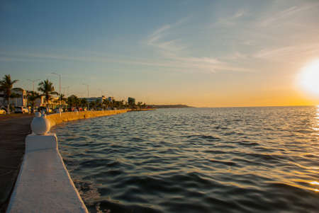 The Malecon Of Campeche. Gulf coast late in the evening. The promenade on the coast in San Francisco de Campeche, Mexico.の写真素材