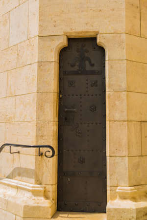 BUDAPEST, HUNGARY: Beautiful door. Matthias Church is a Roman Catholic church located in Budapest, Hungary, in front of the Fisherman's Bastion at the heart of Buda's Castle Districtの写真素材