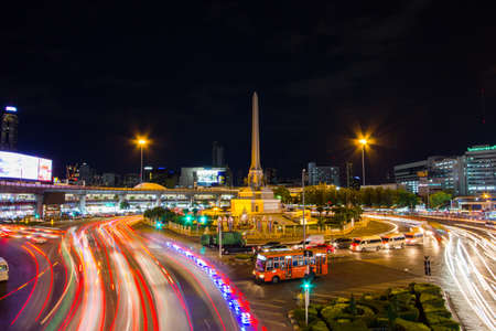 BANGKOK, THAILAND - DECEMBER 11: Night light view at Victory Monument on 11 December 2013. The monument was erected in June 1941 to commemorate the Thai victory in the Franco-Thai War.のeditorial素材