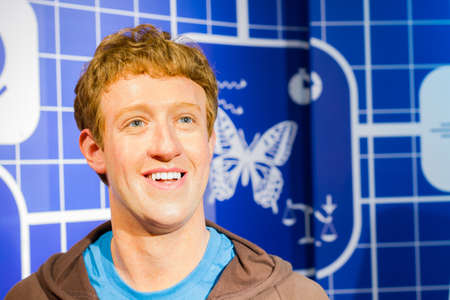 BANGKOK, THAILAND - DECEMBER 19: Wax figure of the famous Mark Zuckerberg from Madame Tussauds on December 19, 2015 in Bangkok, Thailand.のeditorial素材