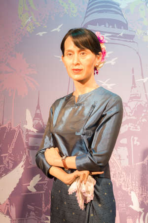 BANGKOK, THAILAND - DECEMBER 19: Wax figure of the famous Aung San Suu Kyi from Madame Tussauds on December 19, 2015 in Bangkok, Thailandのeditorial素材