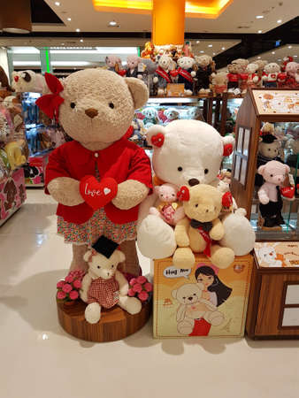 CHIANG RAI, THAILAND - FEBRUARY 2 : Department store interior view with teddy bear zone at Central Plaza on February 2, 2017 in Chiang rai, Thailand.のeditorial素材