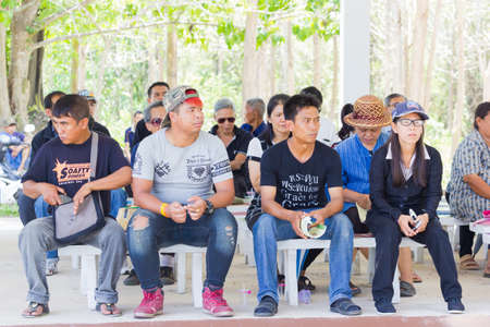CHIANG RAI, THAILAND - APRIL 19 : unidentified asian people participating thai traditional Christian funeral at the graveyard on April 19, 2017 in Chiang rai, Thailand.のeditorial素材