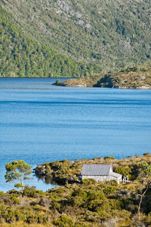 Lake dove cradle mountain, Tasmania, Australiaの写真素材