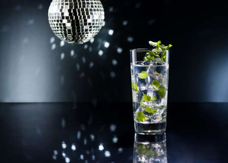 
Green Mojito cocktail with fresh mint leavesの写真素材