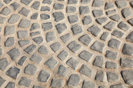 Many areas of the rock mass. in the aisle so as not to slip when walking.