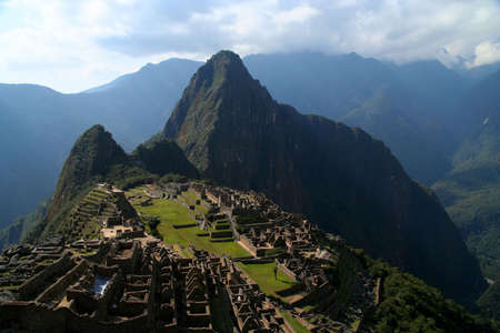 View on ancient inca town of Machu Picchuの写真素材