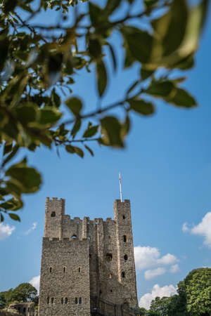 High towers of the ruins of the 12th-century Rochester Castle, Kent, South East Englandのeditorial素材