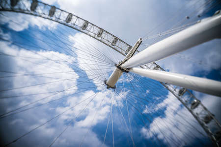 Passenger capsules on the London Eye, famous London landmark and tourist attraction, UKのeditorial素材