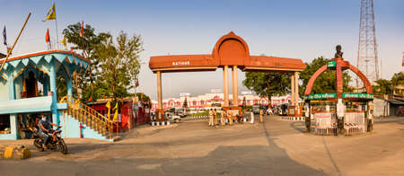 Katihar,Bihar/India-05/10/2020, Main entry gate of Katihar junction railway station, Loknayak JP or GRP Chowk, Kali mata mandir, police assistance & security duty at the entrance for returning passengers from sharamik trains during corona virus pandemic sのeditorial素材