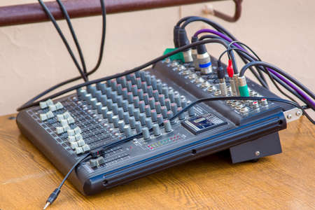 panel audio control