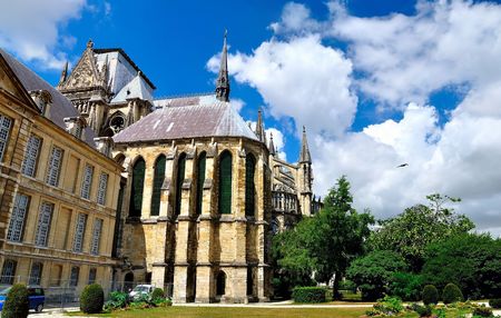 Cathedral of crownings of the French kings in Reims.の写真素材