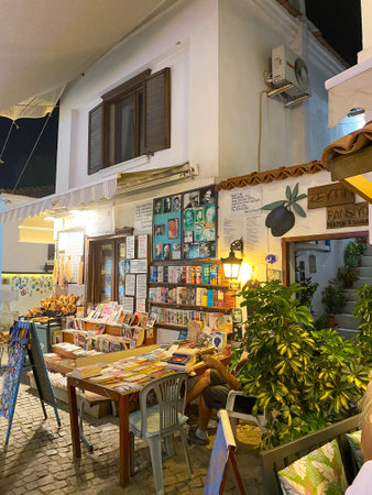 Sigacik, Turkey - Sep. 15, 2023 : Sigacik Village street view. Sigacik is a popular tourist attraction in Turkey.のeditorial素材