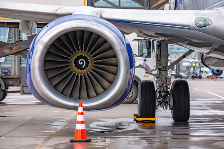 View of the engine and landing gear aircraft