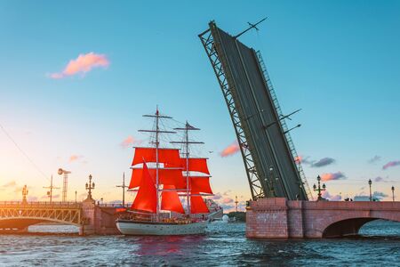 Scarlet sails in St. Petersburg on the Neva River, sunset at the divorced bridgeの写真素材