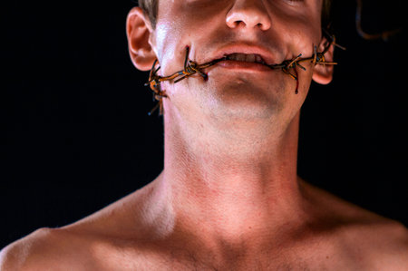 barbed wire in the mouthの写真素材
