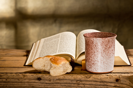  Bible chalice and breadの写真素材