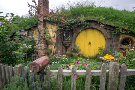 hobbit holes and hobbit garden in hobbiton movie set, new zealand. Taken during summer.のeditorial素材