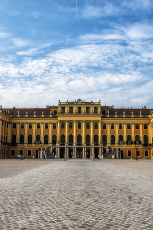 schonbrunn palace viewed from the main entrance. A famous palace in vienna, austria.のeditorial素材