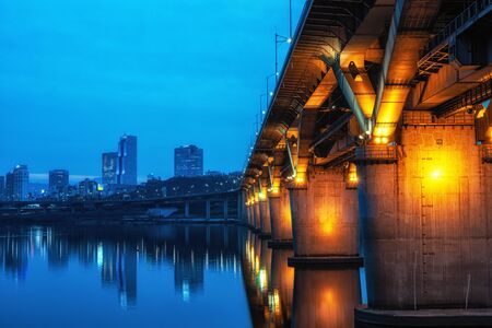 cheongdam bridge at night over the han river in seoul, south koreaのeditorial素材