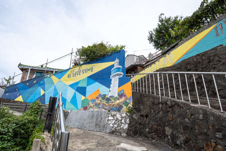 Donghae Nongoldamgil road or street is famous tourist attraction in Donghae, South Korea.のeditorial素材