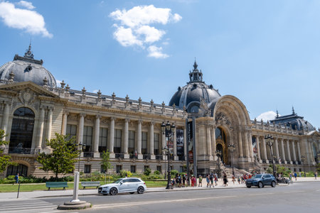 Petit Palais in Paris famous art museum located across grand palais. View of exterior main palace area in Paris, Franceのeditorial素材