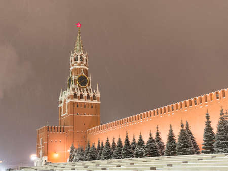 Moscow Russian Federation. The Moscow Kremlin in moving along the wall.のeditorial素材