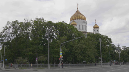 MOSCOW - MAY 17 2019: Orthodox Church of Christ the Savior In spring day on May 17, 2019 in Moscow, Russia.のeditorial素材