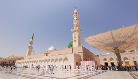 Medina, Saudi Arabia - March 22, 2018 : Exterior view of Nabawi Mosque (Prophet Mosque) building in Medina. Selective focusのeditorial素材