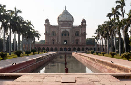 Tomb of Safdarjung monument in New Delhi, India. It was built in 1754 in the late Mughal Empire style.のeditorial素材
