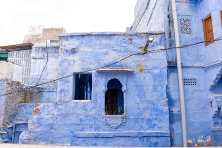 JODHPUR, RAJASTHAN, INDIA - JULY 2021: The bright blue color street and houses of the blue city in navchokiya of Jodhpur.のeditorial素材