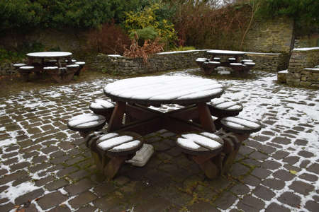 Picnic table in Castleton, Peak District National Park, UKの写真素材