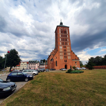 Braniewo, Poland - August 17, 2020: Saint Catherine Basilica in Braniewo, Warmian-Masurian Voivodeship, Polandのeditorial素材