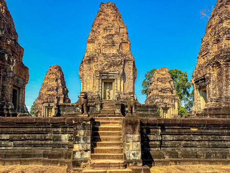 The East Mebon Mount Temple was erected in honor of the god Shiva, a temple of the Khmer civilization, located on the territory of Angkor in Cambodiaの写真素材