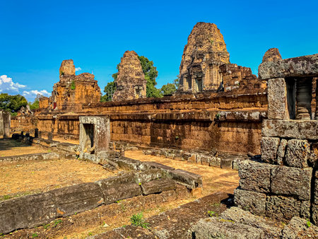 The East Mebon Mount Temple was erected in honor of the god Shiva, a temple of the Khmer civilization, located on the territory of Angkor in Cambodiaの写真素材