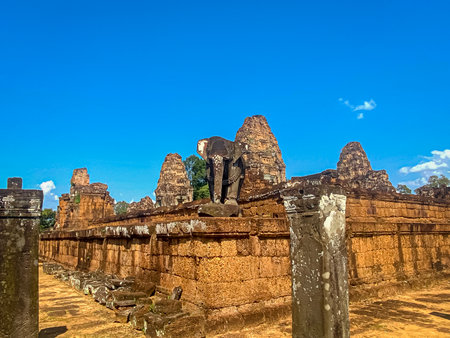 The East Mebon Mount Temple was erected in honor of the god Shiva, a temple of the Khmer civilization, located on the territory of Angkor in Cambodiaの素材