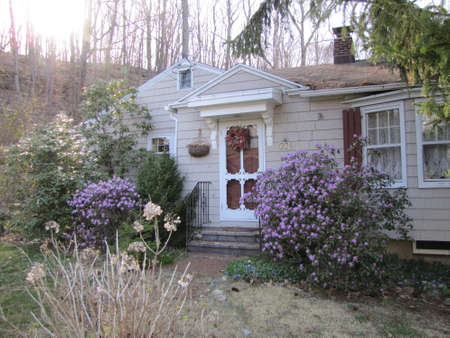 country house in the early springのeditorial素材