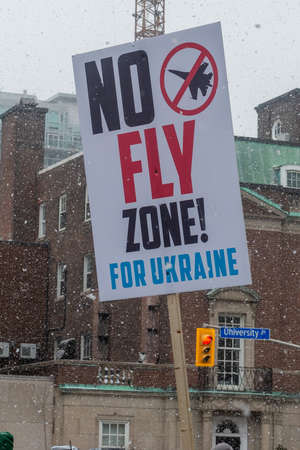 Toronto, ON, Canada - September 30, 2021: The logo and brand sign of Shoppers Drug Mart Store in Toronto, Canada. Shoppers Drug Mart is a corporation that is owned by Loblaw companies.のeditorial素材