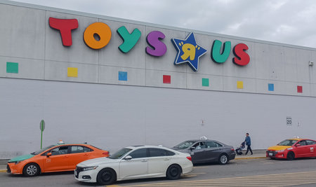 Toronto, ON, Canada â September 14, 2025: View at the Toys R Us store sign in Toronto.のeditorial素材