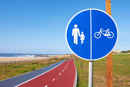 marker boardwalk and bikeway, embankment in Porto, Portugalの写真素材