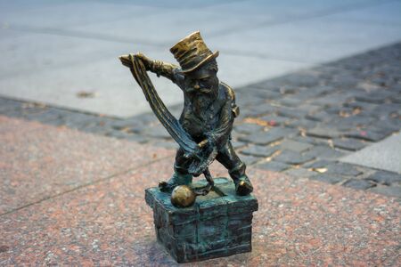 Dwarf on the street corner - Wroclaw, Polandの写真素材
