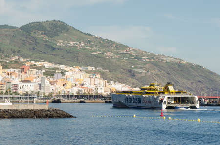 SANTA CRUZ DE LA PALMA, SPAIN - December 8, 2016: Fred Olsen Express, Line of ships traveling between the Canary Islandsのeditorial素材