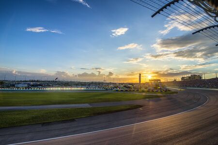 Homestead, FL - Nov 22, 2015:  The NASCAR Sprint Cup Series teams take to the track for the FORD EcoBoost 400 at Homestead Miami Speedway in Homestead, FL.のeditorial素材