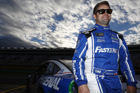 May 25, 2017 - Concord, NC, USA: Ricky Stenhouse Jr. (17) hangs out on the grid before qualifying for the Coca Cola 600 at Charlotte Motor Speedway in Concord, NC.のeditorial素材