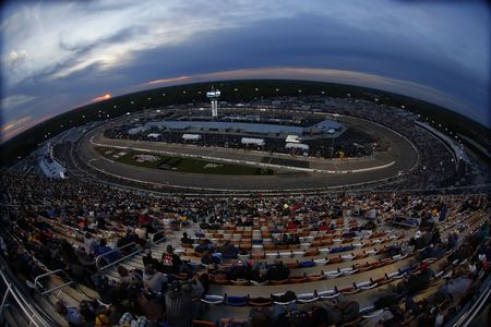 April 21, 2018 - Richmond, Virginia, USA: The Monster Energy NASCAR Cup Series teams take to the track for the Toyota Owners 400 at Richmond Raceway in Richmond, Virginia.のeditorial素材