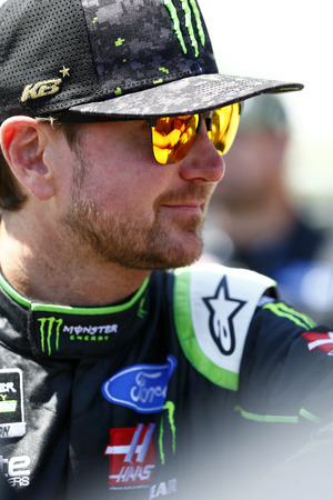 Kurt Busch (41) hangs out on pit road during qualifying for the GEICO 500 at Talladega Superspeedway in Talladega, Alabama.のeditorial素材
