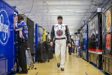 May 19, 2018 - Concord, North Carolina, USA: Kevin Harvick (4) gets ready for the final practice for the Monster Energy Open at Charlotte Motor Speedway in Concord, North Carolina.のeditorial素材