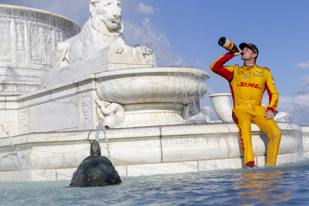 June 03, 2018 - Detroit, Michigan, USA:  RYAN HUNTER-REAY (28) of the United States wins the Detroit Grand Prix at Belle Isle Street Course in Detroit, Michigan.のeditorial素材