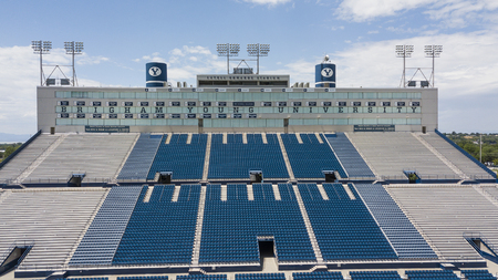 LaVell Edwards Stadium is an outdoor athletic stadium in Provo, Utah, on the campus of Brigham Young University (BYU) and is home field of the BYU Cougars.のeditorial素材