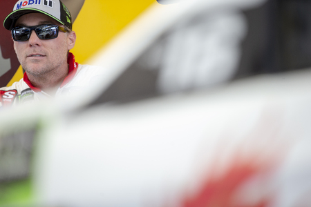 September 15, 2018 - Las Vegas, Nevada, USA: Kevin Harvick (4) gets ready to take to the track to practice for the South Point 400 at Las Vegas Motor Speedway in Las Vegas, Nevada.のeditorial素材